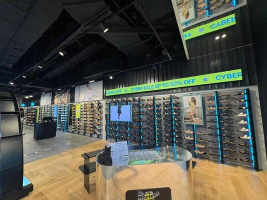 Cabinet Resolution 128 64 Pixels Indoor Fixed LED Screen with 640x640mm Unit Box Size and Viewing Angle Horizontal 160 Degrees Optional