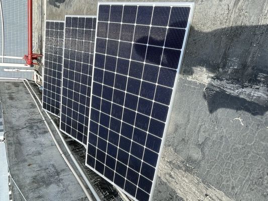 P5.9 επίδειξη PSE των υπαίθριων οδηγήσεων με την επαναφορτιζόμενη μπαταρία ηλιακού πλαισίου