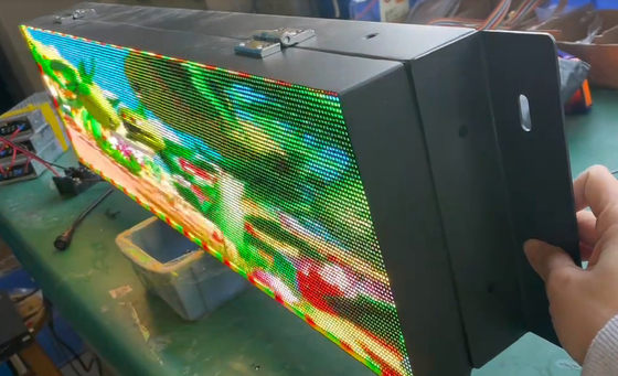 12 να τυλίξει των RGB προγραμματίσημων οδηγήσεων βολτ P3 σημάδια για το αυτοκίνητο