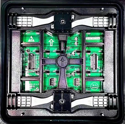 Επίδειξη των RGB υπαίθριων σταθερή οδηγήσεων PSE P10mm με την μπροστινή ανοίγοντας ενότητα κλειδαριών